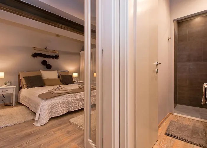 Heraclea Residential חוואר