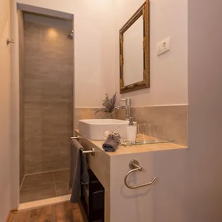 Heraclea Residential Апартаменты Хвар