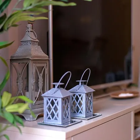 Heraclea Residential * חוואר