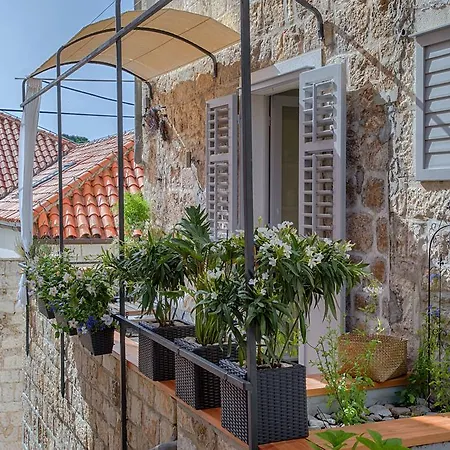 Heraclea Residential Appartement Hvar Town