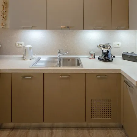 דירה Heraclea Residential *